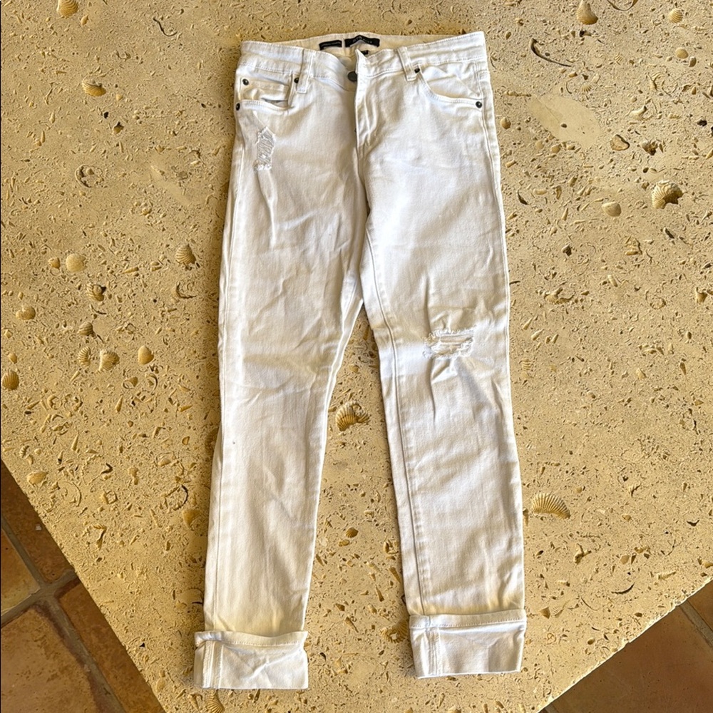 Trendy White Ripped Jeans